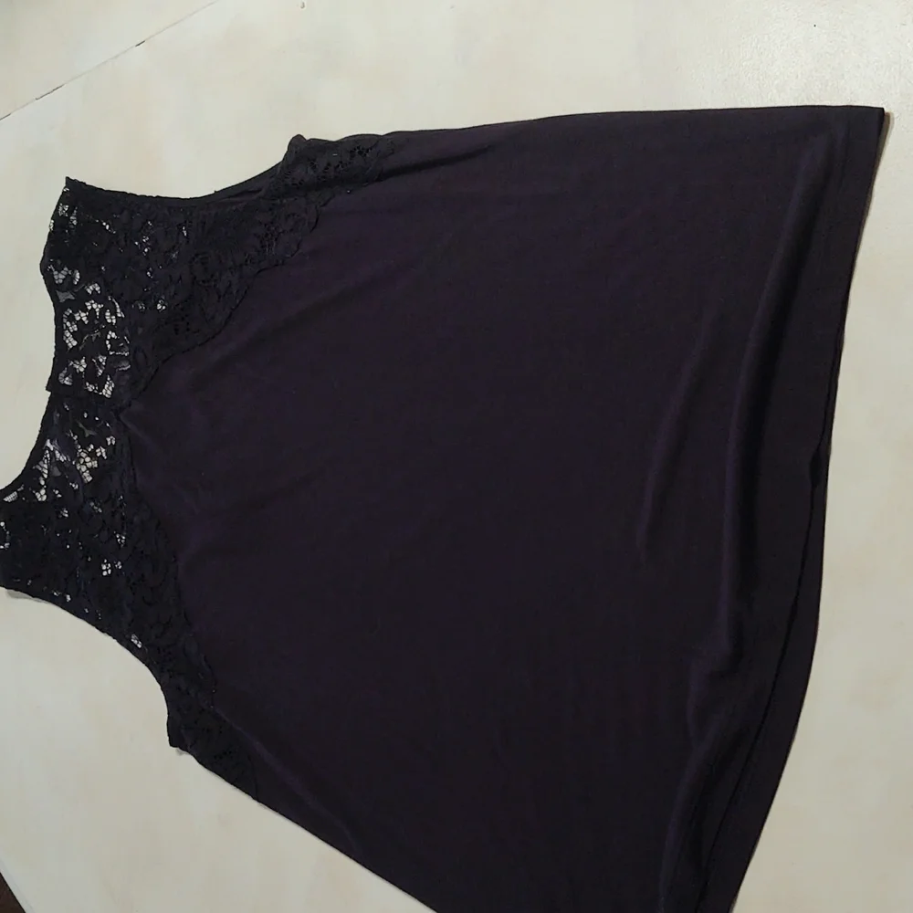Chelsea 28 Lace Top - Picture 4 of 7